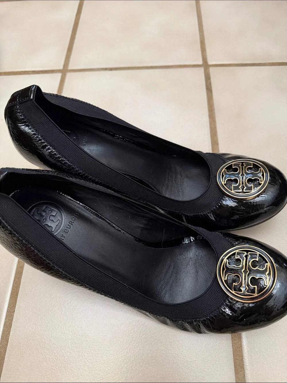 Tory Burch Black Patent Leather Heels with Gold Logo Medallion